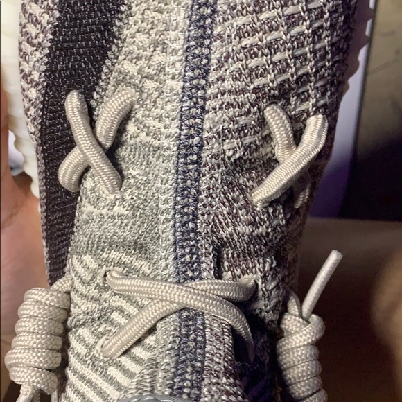 adidas Yeezy Boost 350 V2 Zyon Size 6.5 - Picture 3 of 5